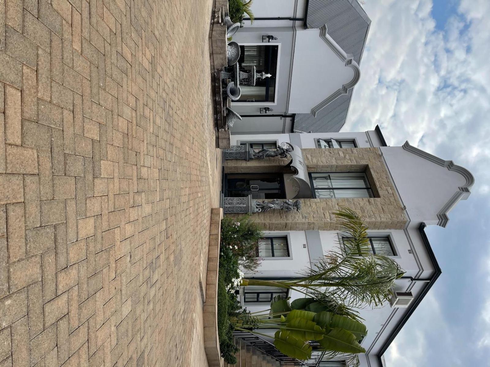 Ezulwini Villa Hotel Harare Exterior photo